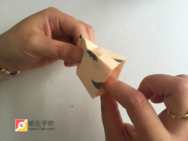 纸在乎你手工折纸：牛奶盒视频图解教程