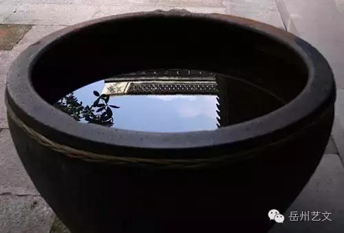 神秘的箱子里到底藏着怎样的玄机,那些神秘的未解之谜是真实的吗