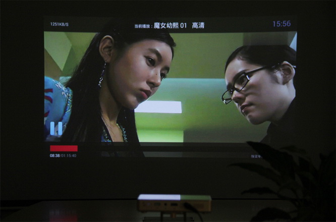 神画小媚s1智能微型投影仪,神画投影仪小媚s1和z1哪个好点