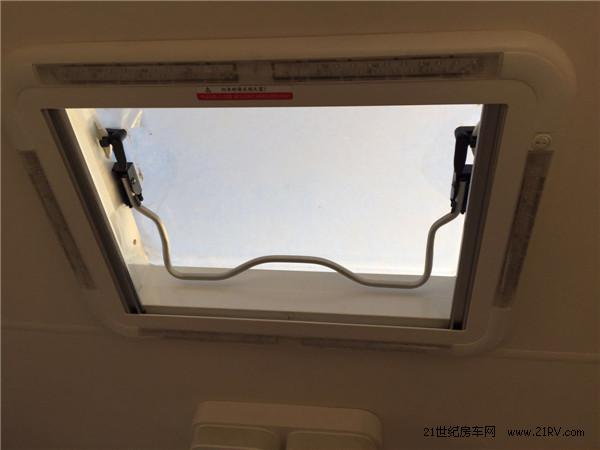 单拓展c型房车凯伦宾威,凯伦宾威zk5048x