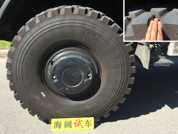 乌尼莫克六驱越野车,用军
