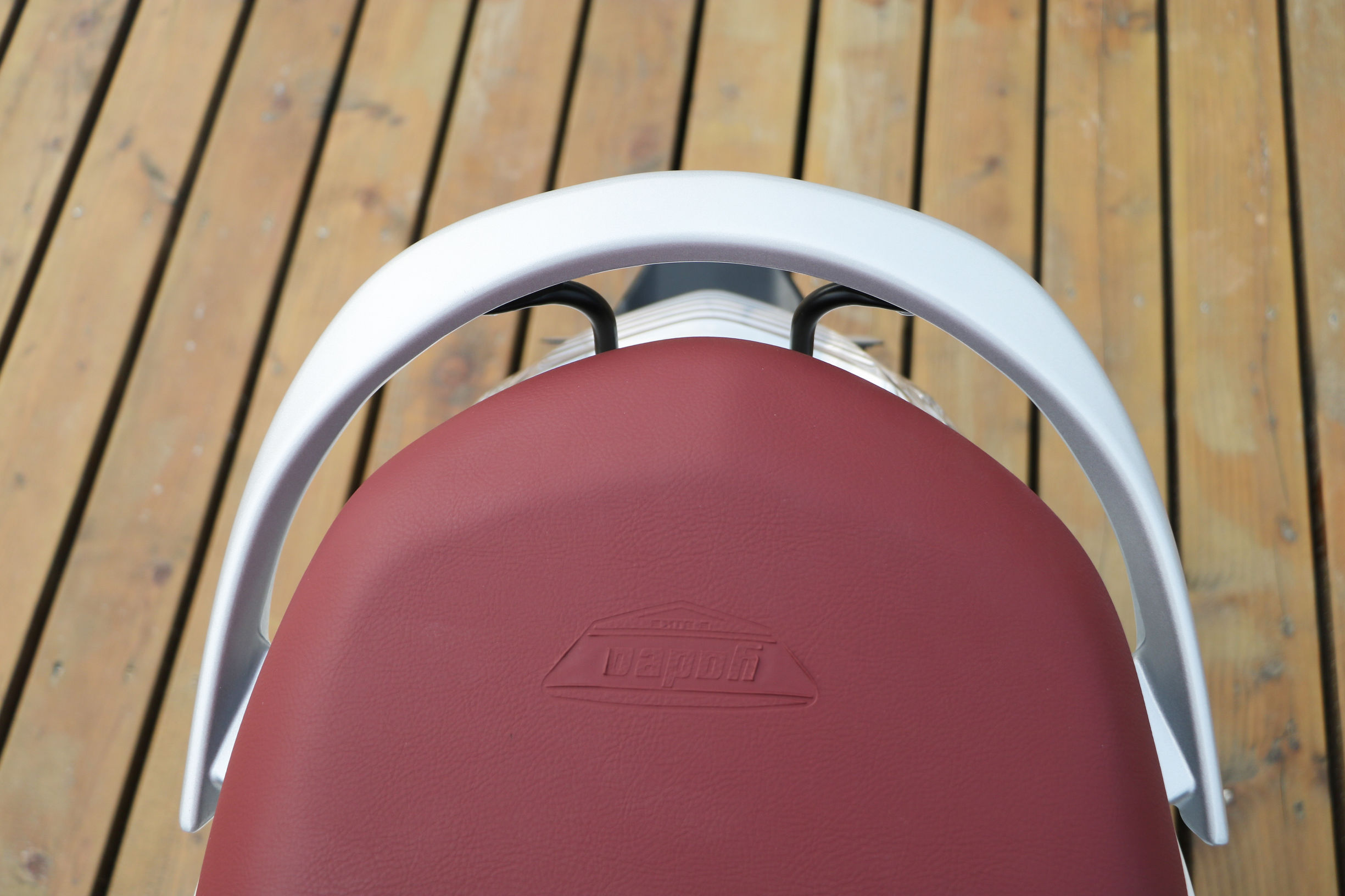 雅迪和小牛哪个更智能,雅迪比小牛更稳定