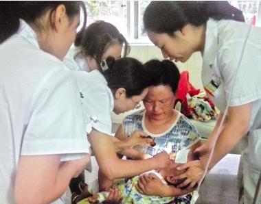 11个月孩子高烧不退吃药无效,11个月大的婴儿高烧不退怎么办