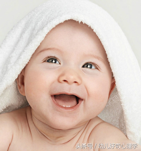 婴儿舌头底下血管发紫是怎么回事,婴幼儿舌头发黑是怎么回事