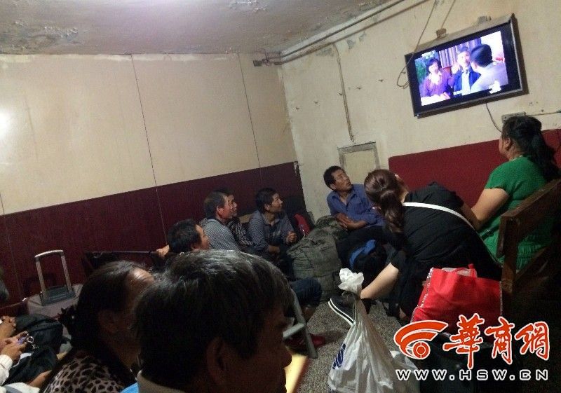 火车站票务咨询电话,火车站售票口卖客车票的靠谱吗