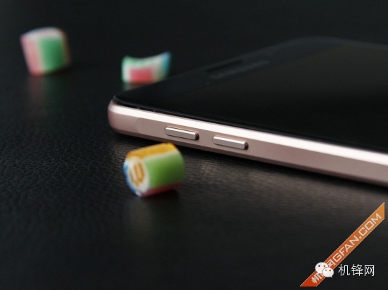 三星a72016款,三星a72016版测评