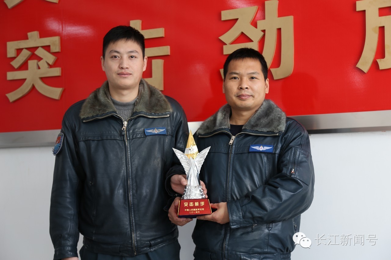 记者手记：天山脚下的中国好男儿