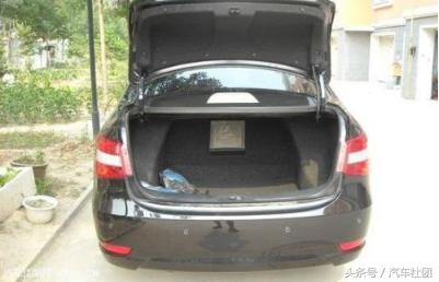 后备箱放水如何防止洒水,后备箱进水用什么堵住