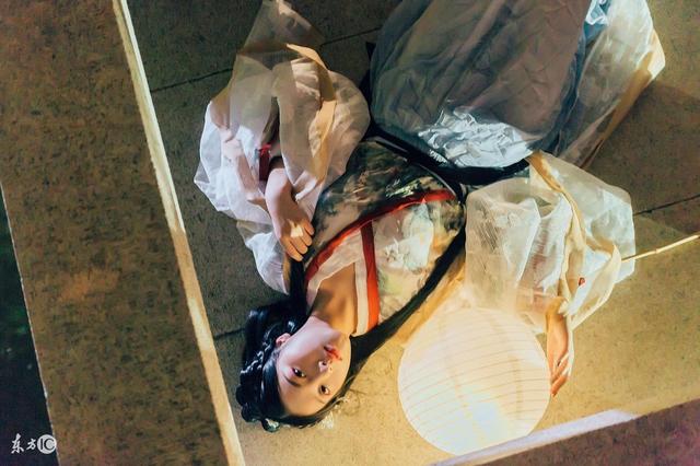 一朝穿越她生下双胞胎,小说她怀了龙凤双宝