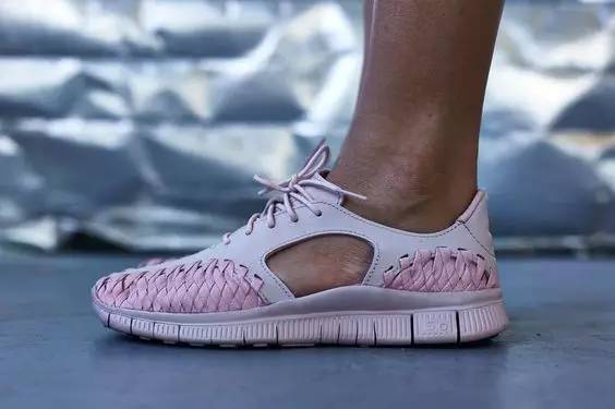 最近很火的小粉鞋,大家心心念念的香云纱鞋子