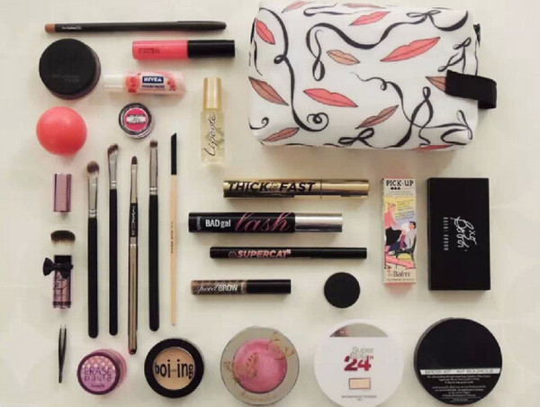 现在出境游的时候需要带什么,出国游必带物品清单