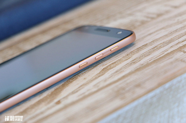 颠覆传统模块化大作:MotoZ上手评测