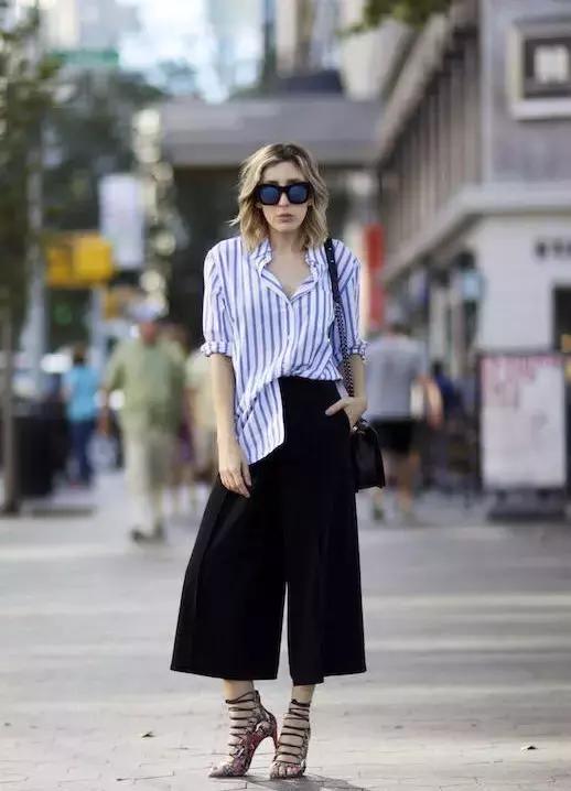 初秋减龄条纹衬衣,粉色初秋衬衣气质百搭