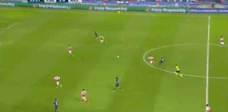 捶胸顿足,欧冠精华集锦巴黎