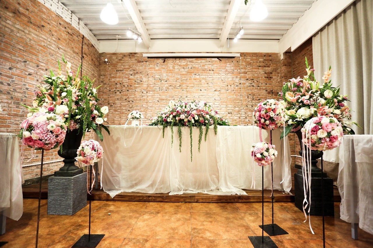 一场浪漫的纯欧风婚礼,洛可可欧式复古婚礼