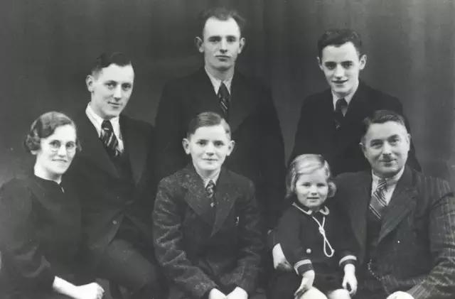 一位丹麦木匠，在经历了3场大火之后，竟然造出了火遍全球的玩具