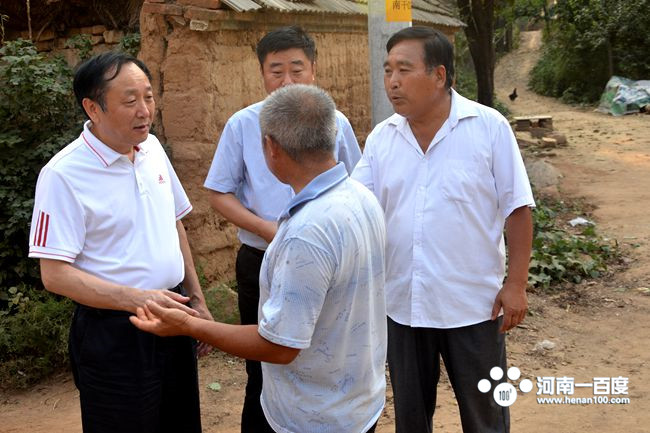 刘卫华深入乡镇督查扶贫工作,县领导深入调研督导扶贫工作