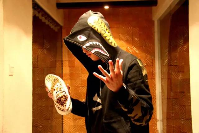 bape实物曝光,bape最火的款式