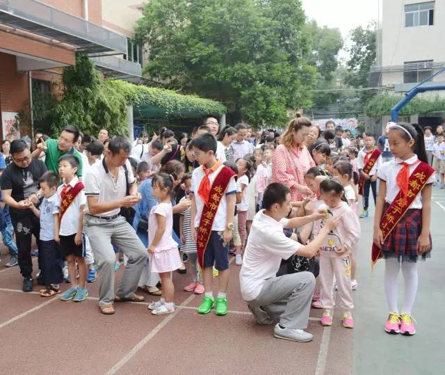 不一样的开学创意,学校开学季创意方案