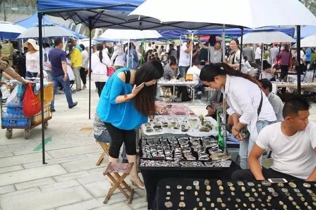 东海水晶崛起十万微商力量