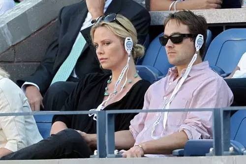 遇见明星不输气场,遇见明星也不开心