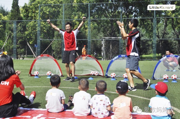快乐足球亲子运动,亲子足球运动嘉年华