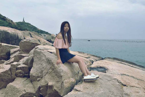 一座岛屿一片海,茫茫大海一座岛