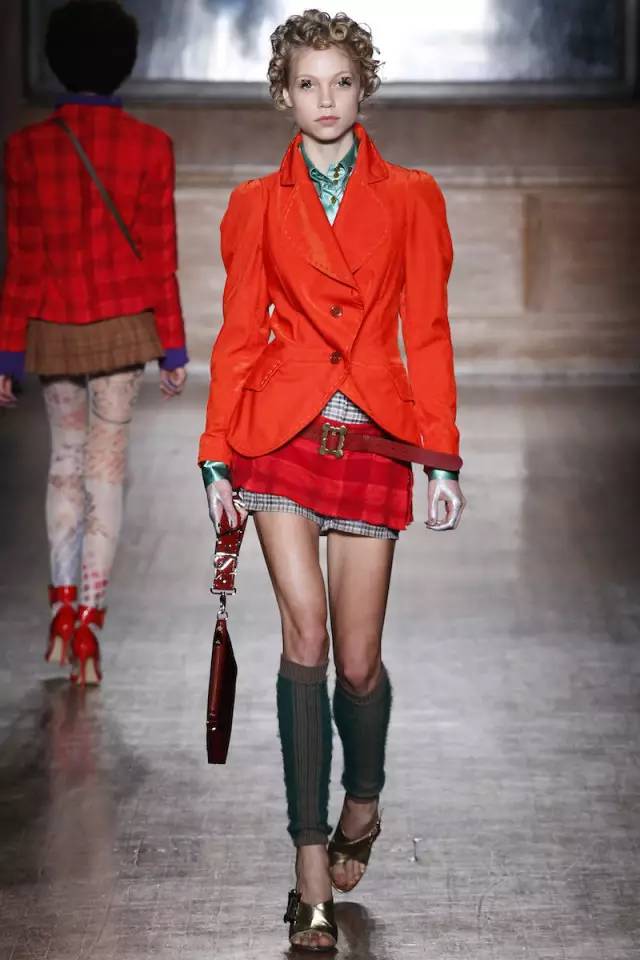 校服装嫩,减龄穿什么衣服好看学生