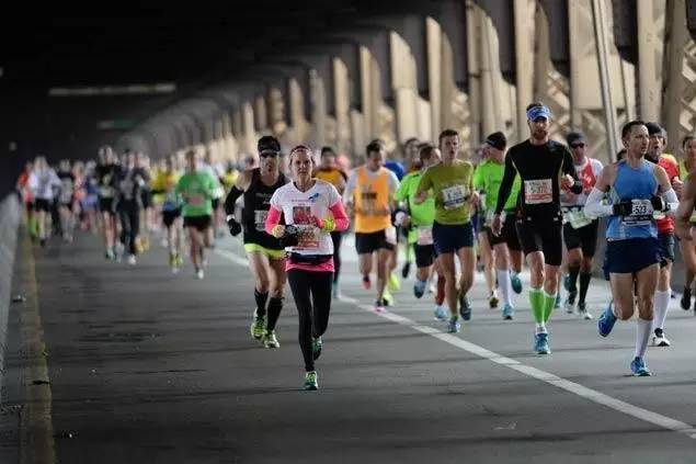 跑步者的快感,你知道跑步的人对身边人的伤害吗