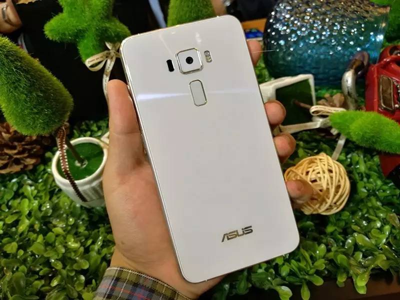 华硕zen系列,华硕zenbook8代