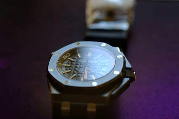 爱彼15707xf和jf对比视频 (爱彼皇家橡树15707怎样辨真假)