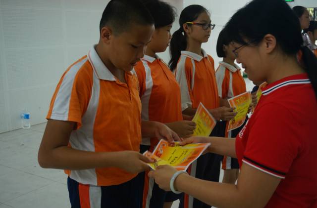 番禺丨多年后,你还记得那年初秋,南村中学操场上的“站军”