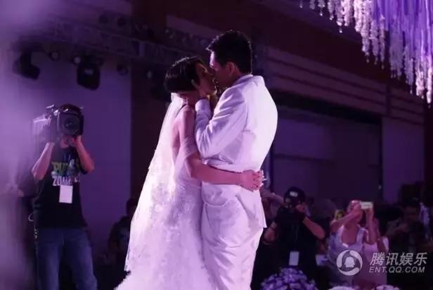 董璇和女儿的最新照片,董璇和女儿全照