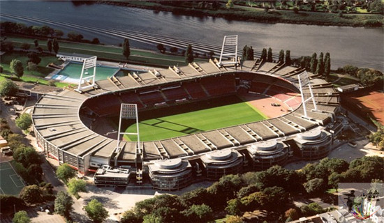 德甲球场盘点,德甲球队足球场