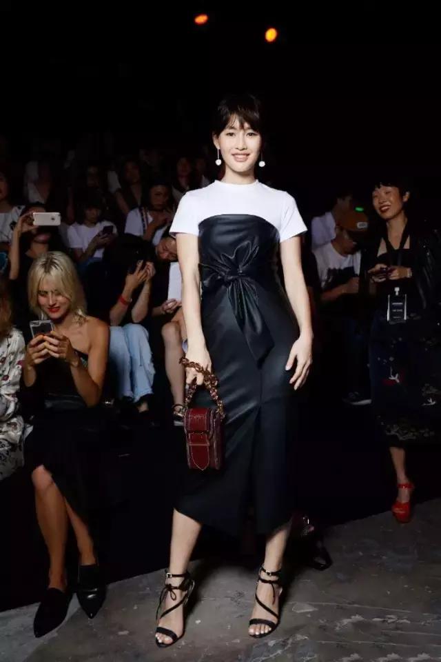 宋佳刘诗诗直筒裤,刘诗诗宋佳最爱的衬衫