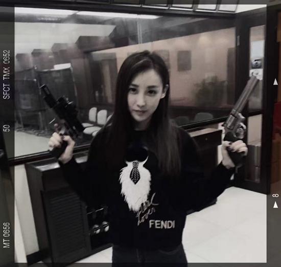 谁说女子不如男辩论会,谁说女子不如男辩论赛相关视频