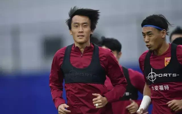 武汉天气“变脸”，国足信念不减！中叙之战这三分拼才能拿到！