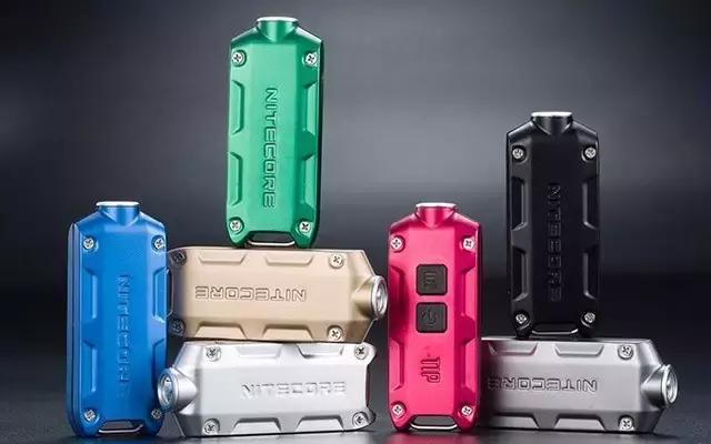 钥匙上挂防水小手电筒,可挂在钥匙扣上的强光灯