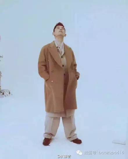 喜欢荧光绿的鞋子,张继科为什么喜欢小蓝鞋