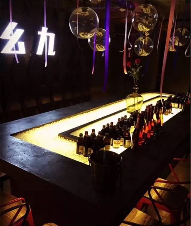 西安顺城巷附近有什么好玩的地方,西安顺城巷小吃街