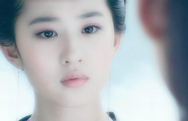 为什么大家都喜欢大眼睛双眼皮,为什么大家喜欢做双眼皮手术