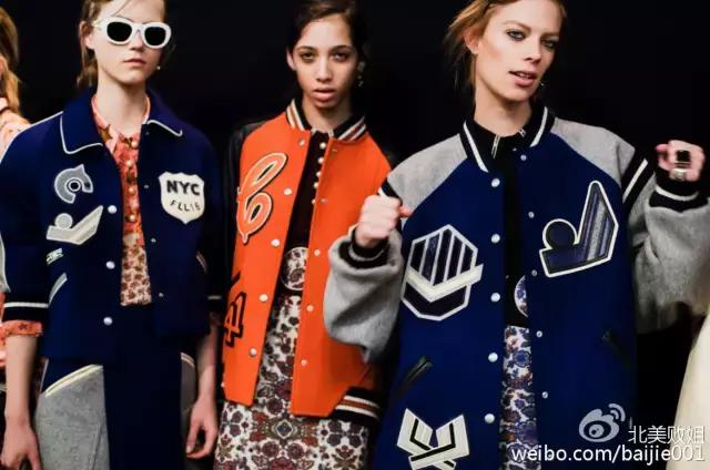 coach新款限定包又变热卖款,coach黑色火爆款