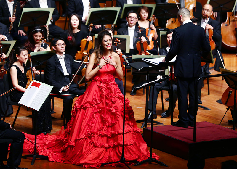 谭盾执棒国交上演世界经典多媒体音乐会