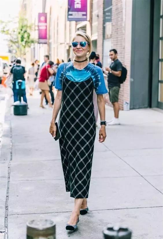 秋季不换装?夏季单品叠穿的秘密法则