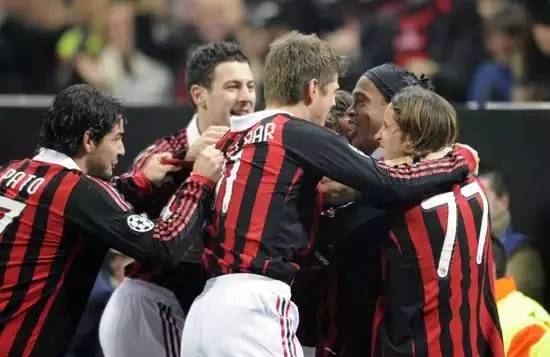 鲁尼梅西c罗,鲁尼昔日被问梅西c罗谁更好