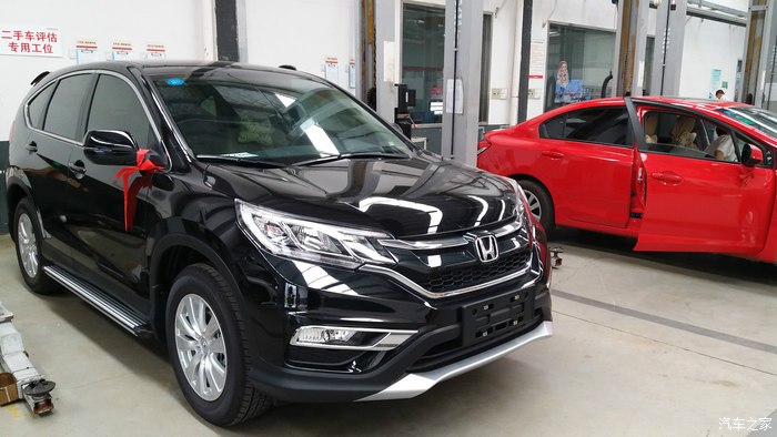 本田crv2016经典款详细配置图表,16年本田crv2.0两驱还值得买吗