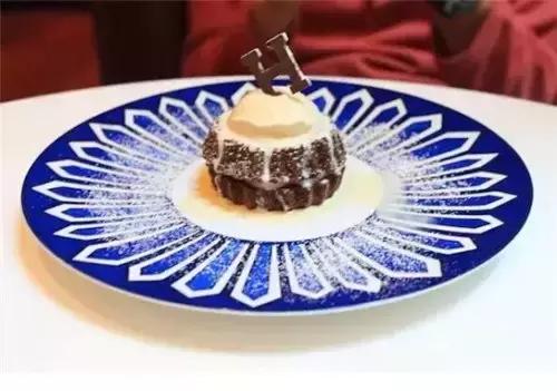 是锦上添花还是画蛇添足,是画蛇添足还是锦上添花