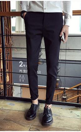 男士怎样穿搭显得更有气质,男士怎么搭配才能时尚起来