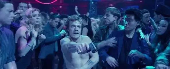 战术美学|《疾速追杀》的“枪械世界”