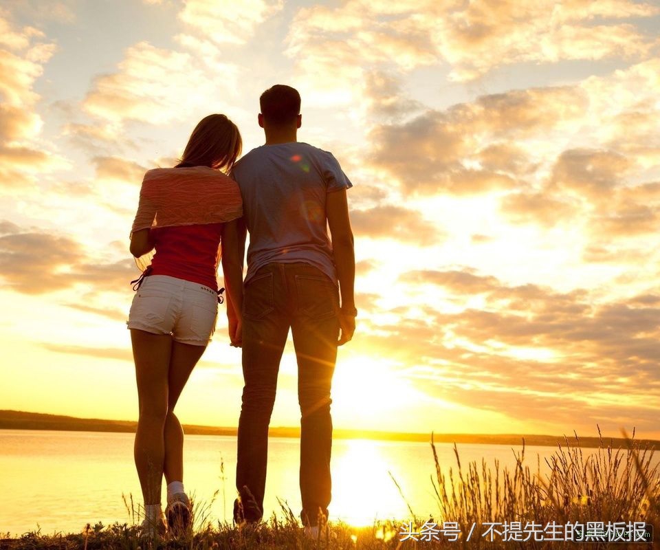 明明有老婆却过着单身的生活,明明有老婆为什么还看别的女的